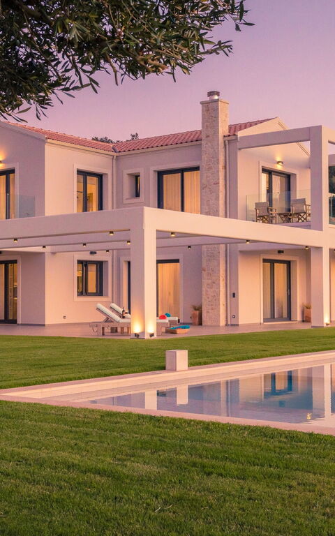 Villa Ebellina: Draussen, Garten, Schwimmbad