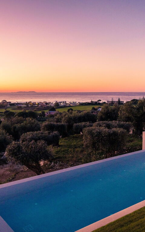 Villa Ebellina: Ansichten, Schwimmbad