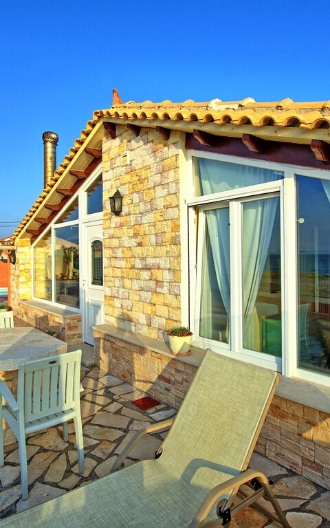 Beach Villa Athanasia: Draussen