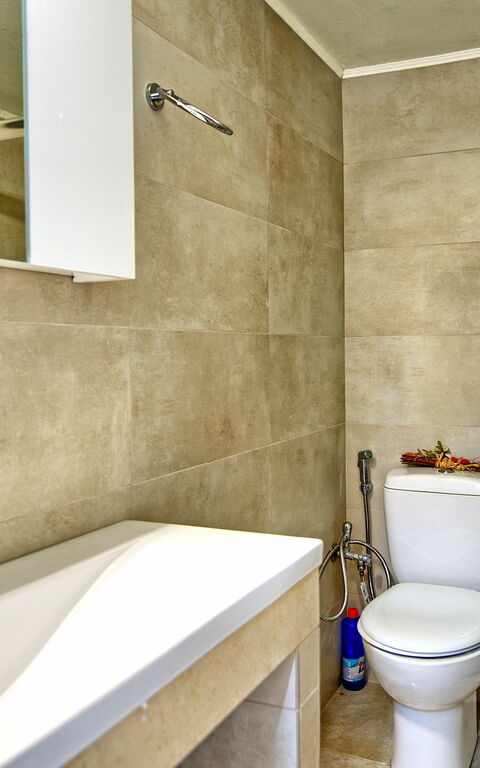 Beach Villa Athanasia: Bad