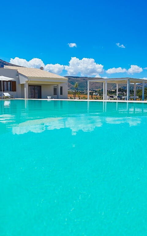 Villa Etesiae: Schwimmbad