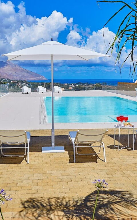 Villa Etesiae: Schwimmbad