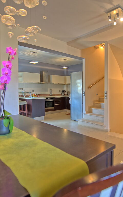 Cabanavillas Milano: Esszimmer, Wohnzimmer