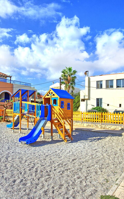 Houses By The Sea: Draussen