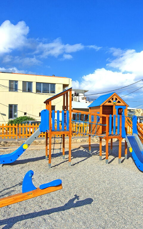 Houses By The Sea: Draussen