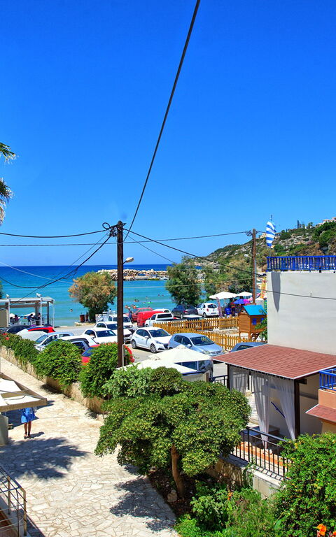 Houses By The Sea: Draussen