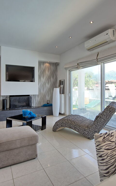 Beach Villa Christina: Wohnzimmer