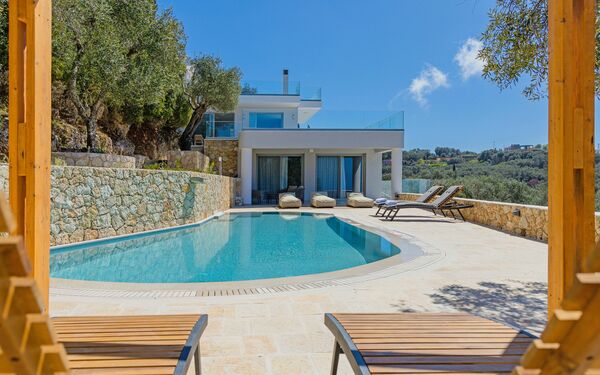 Villa Prokimea: Schwimmbad