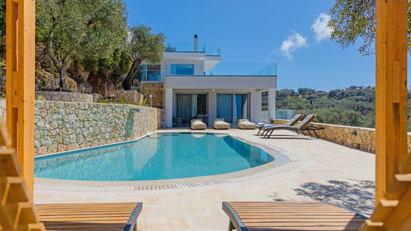 Villa Prokimea: Schwimmbad