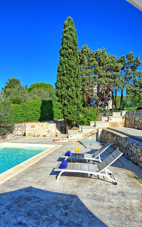 Nerodavola: Schwimmbad