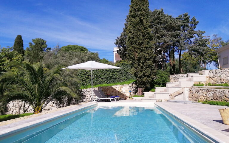 Nerodavola: Schwimmbad