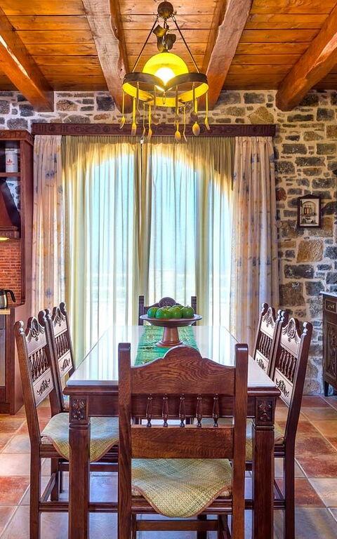 Villa Antina: Esszimmer, Küche