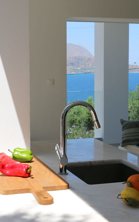 Villa Bluewhite: Balkon / Terrasse / Patio, Draussen, Küche