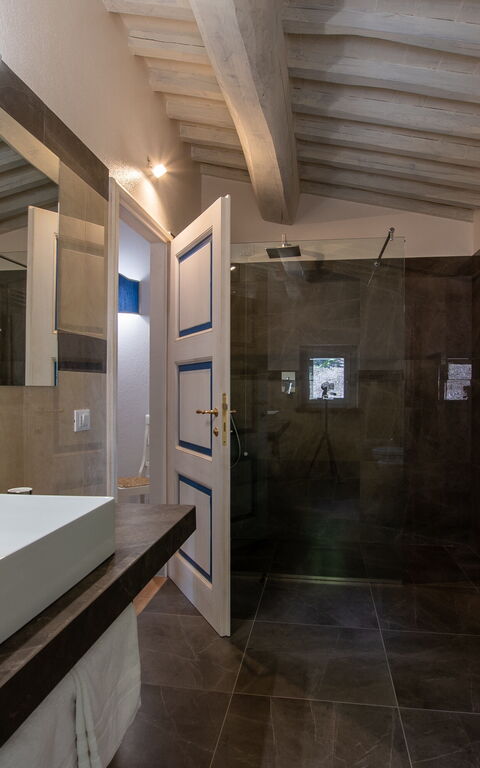 Villa Lucarella: Bad