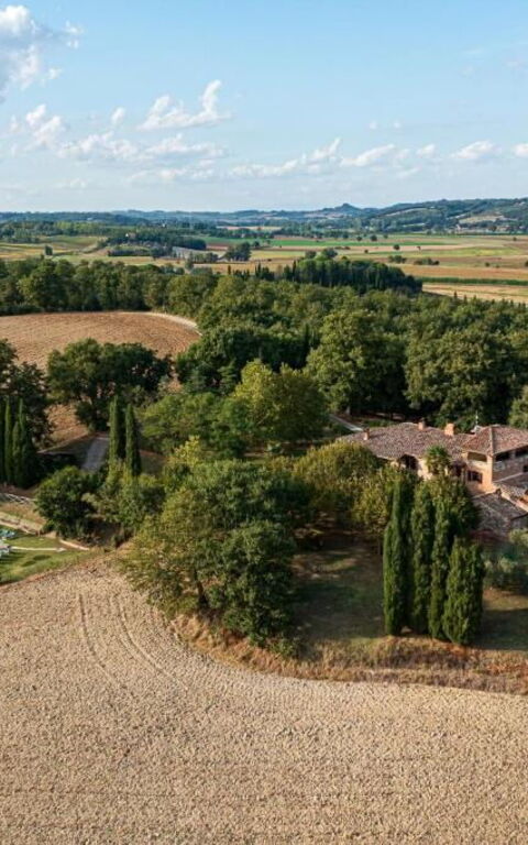 Palazzo Bello: Draussen, Schwimmbad