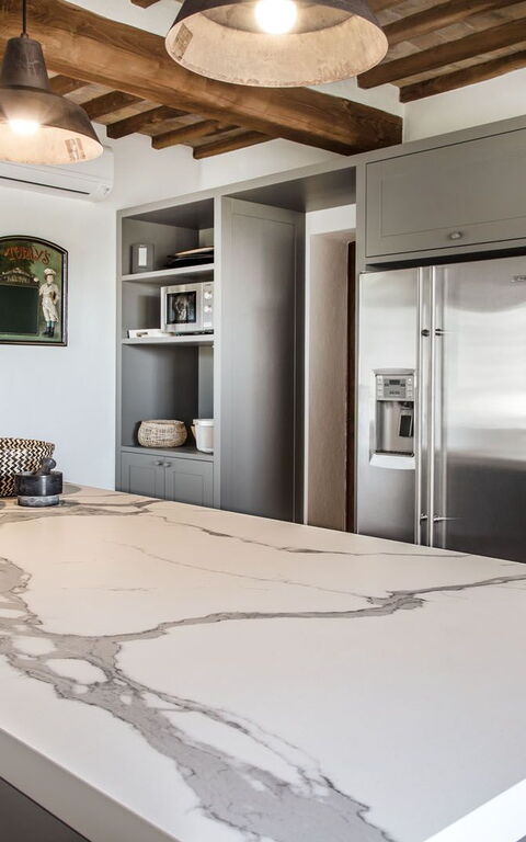 Villa Chiugi: Küche