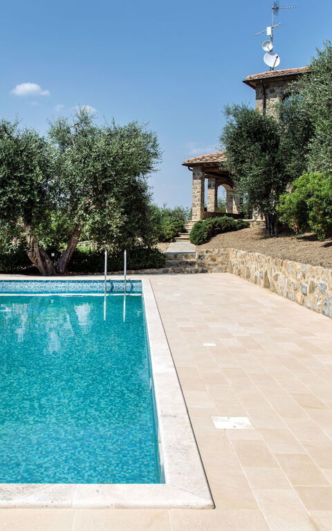 Villa Chiugi: Schwimmbad