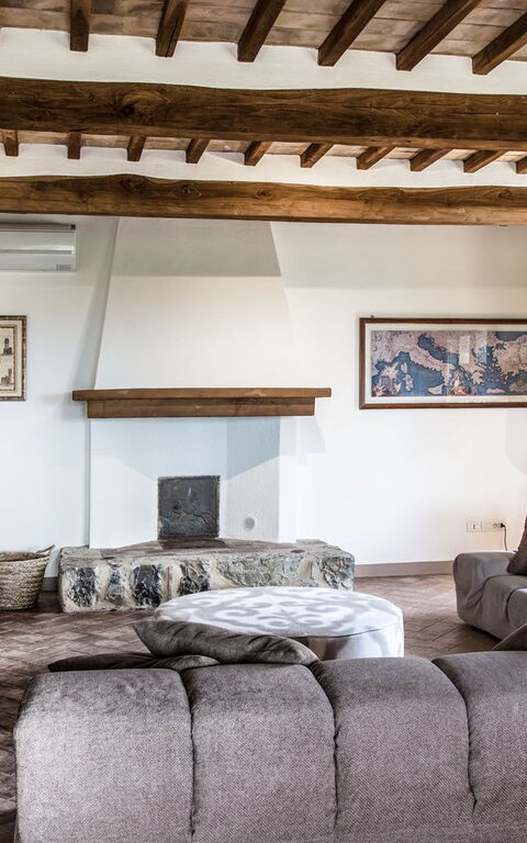 Villa Chiugi: Wohnzimmer