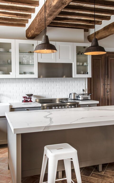 Villa Chiugi: Küche