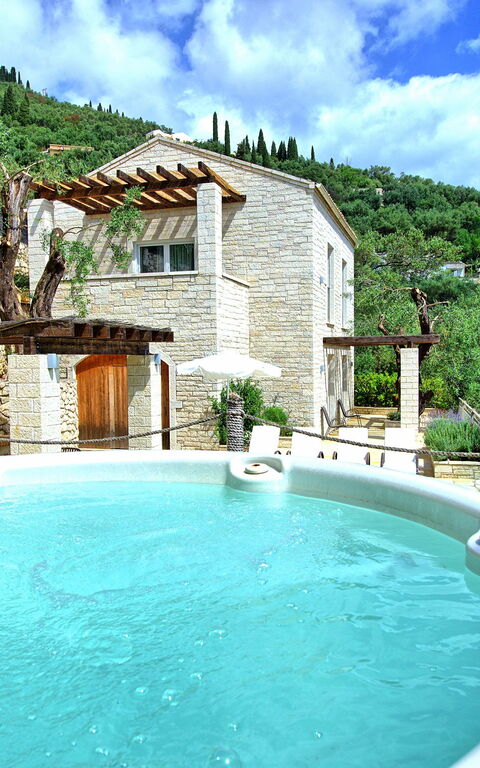 Villa Yaisemi: Schwimmbad