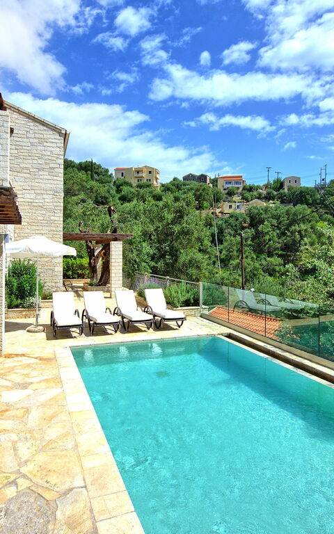 Villa Yaisemi: Schwimmbad