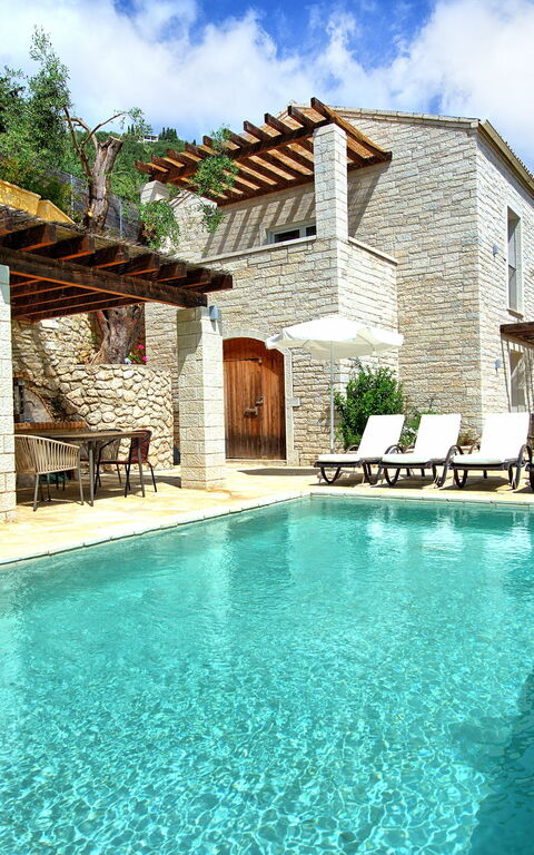 Villa Yaisemi: Schwimmbad