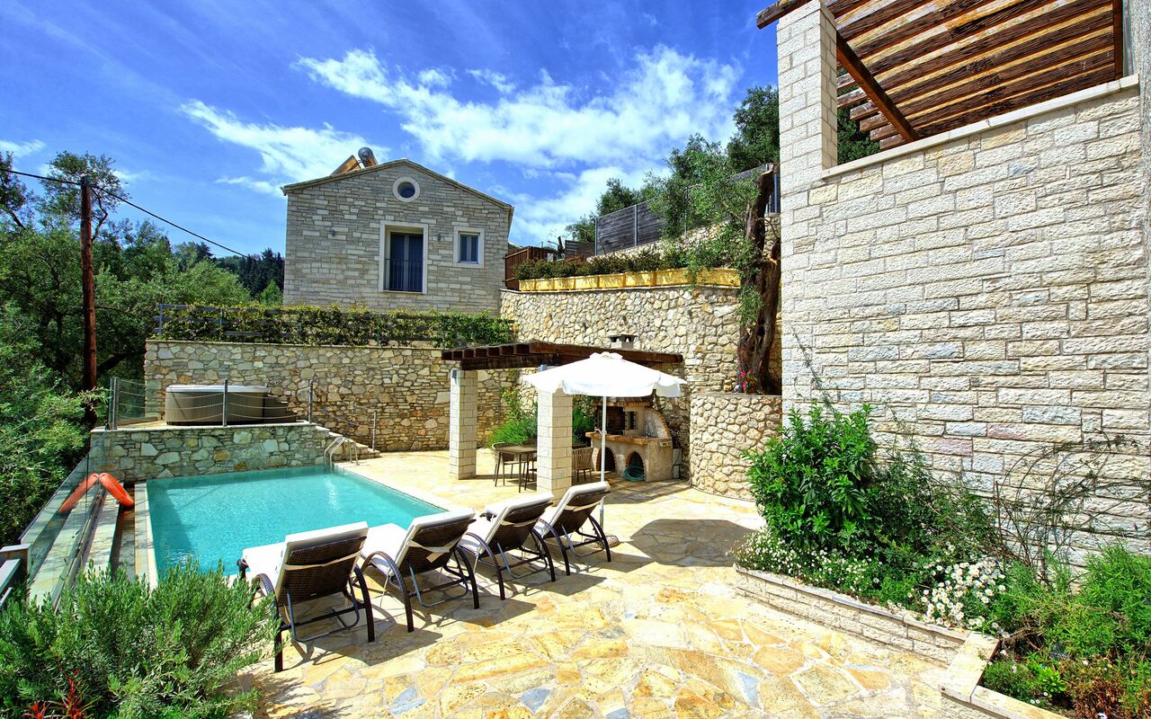 Villa Yaisemi: Schwimmbad