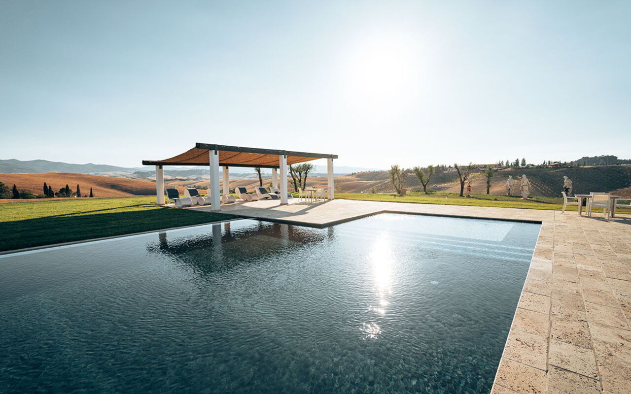 Villa Campana: Ansichten, Draussen, Garten, Schwimmbad