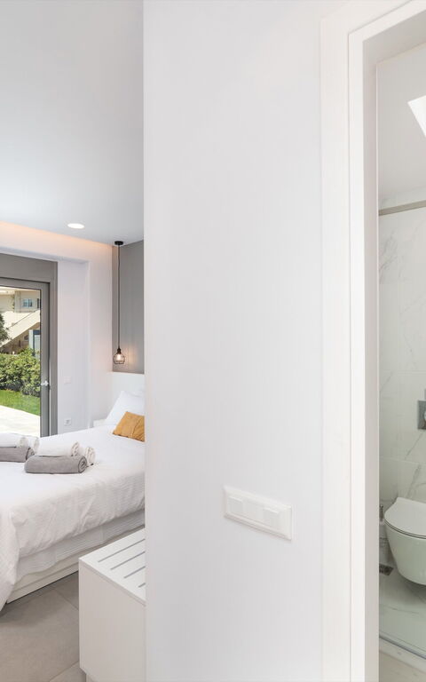 Villa Ampela: Bad, Schlafzimmer