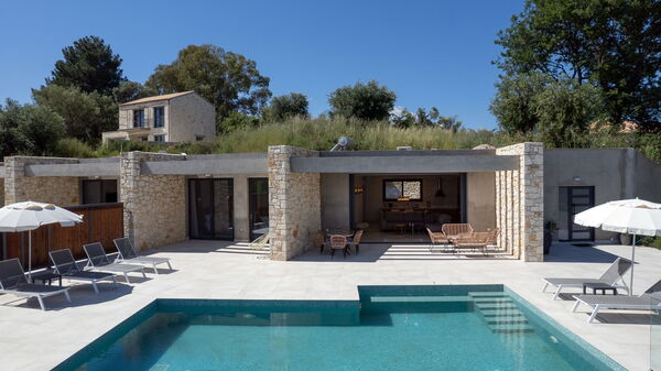 Villa Serapias: Außen, Draussen, Schwimmbad