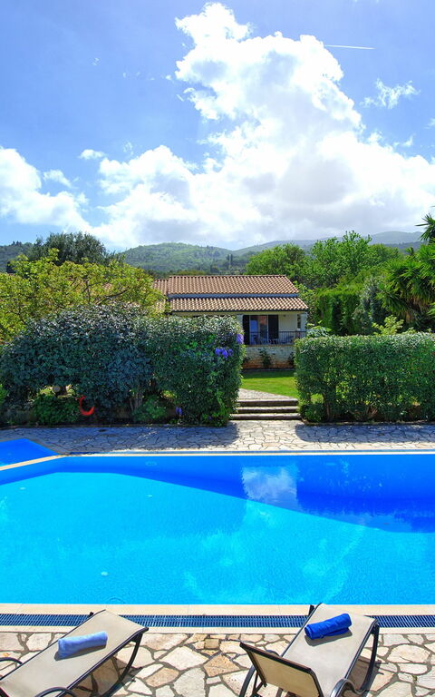 Votana House: Schwimmbad