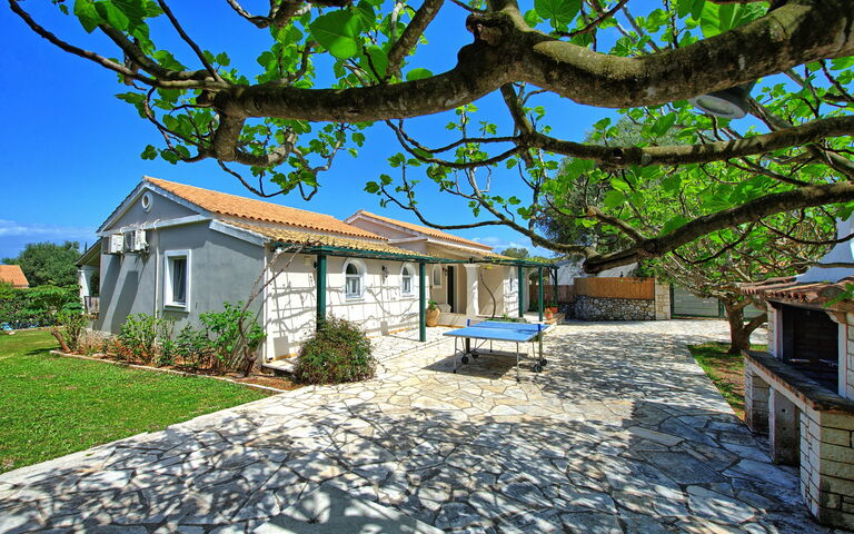 Votana House: Außen, Draussen, Garten