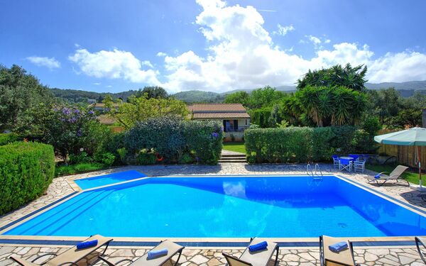 Votana House: Schwimmbad