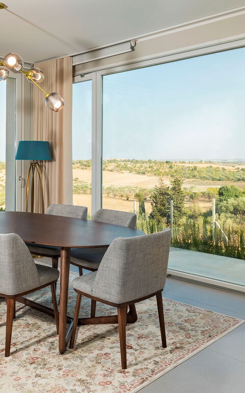 Villa Colleverde: Esszimmer, Küche, Wohnzimmer