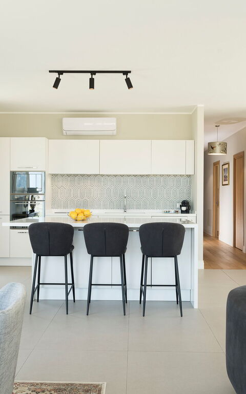 Villa Colleverde: Esszimmer, Küche, Wohnzimmer