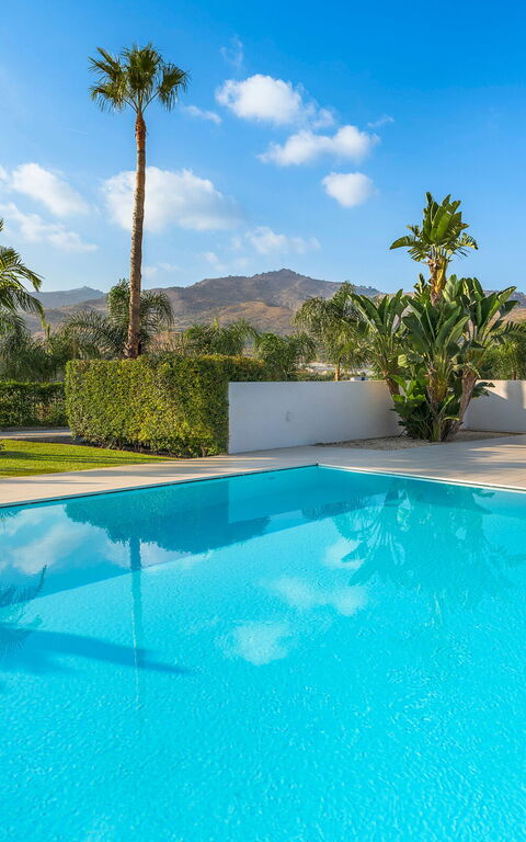 Villa Greta: Ansichten, Schwimmbad