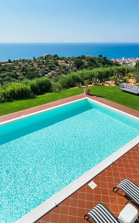 Villa Estella: Schwimmbad