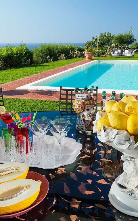 Villa Estella: Draussen