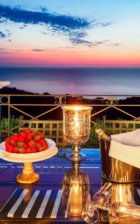 Villa Estella: Balkon / Terrasse / Patio