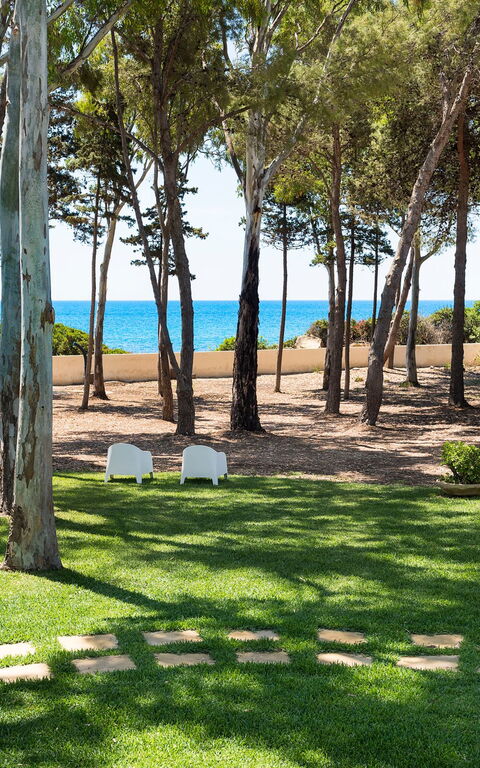 Marinella Punta Milocca: Draussen, Garten