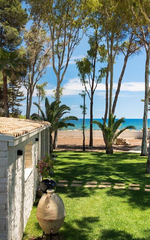 Marinella Punta Milocca: Draussen, Garten