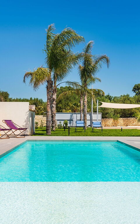 Villa Nica: Draussen, Schwimmbad