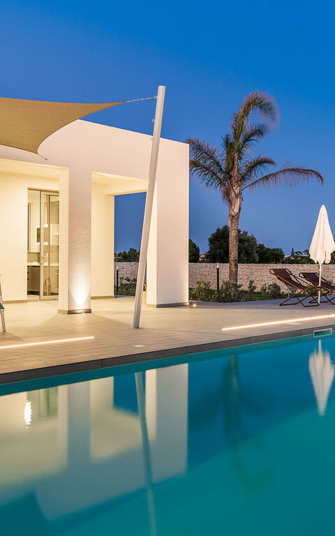 Villa Nica: Außen, Balkon / Terrasse / Patio, Schwimmbad