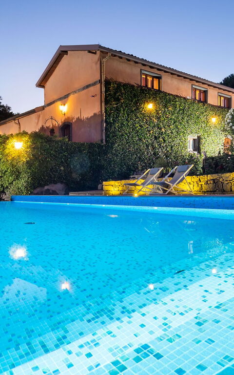 Villa Palmento Rosa: Draussen, Schwimmbad