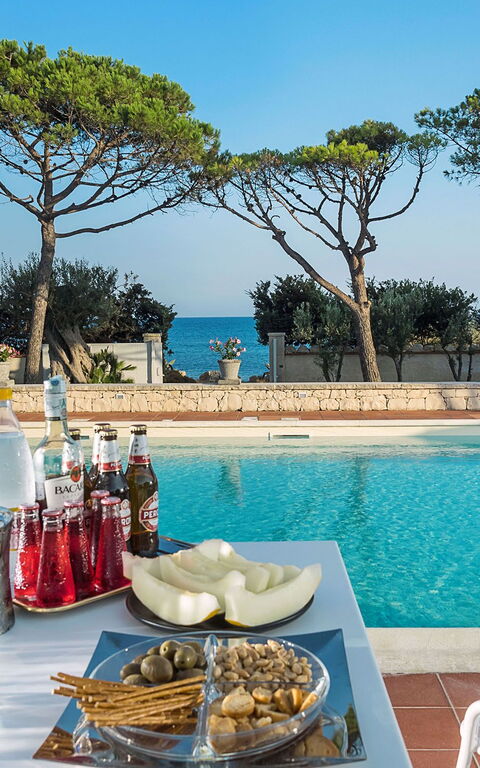 Villa Maya: Draussen, Schwimmbad