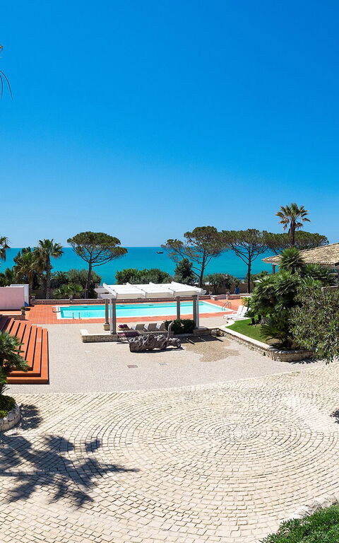 Villa Maya: Draussen