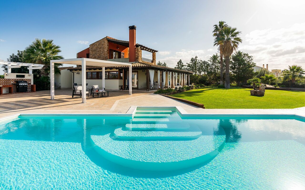 Villa Cielo: Schwimmbad