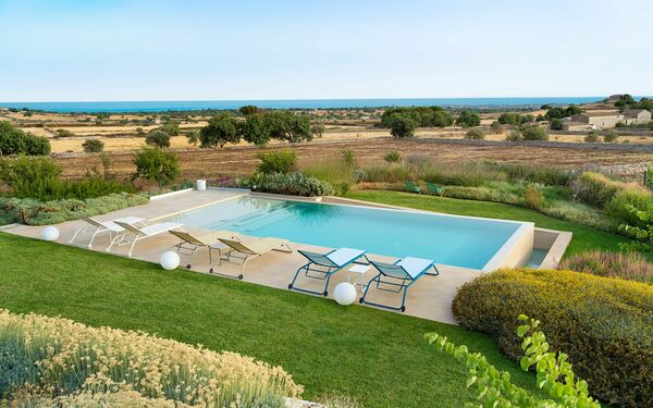 Villa Meravilla: Schwimmbad