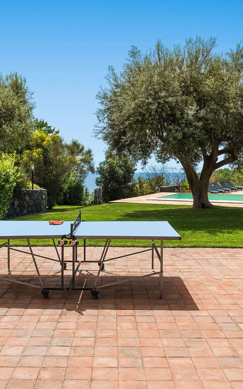 Villa Mila: Außen, Balkon / Terrasse / Patio, Draussen, Garten