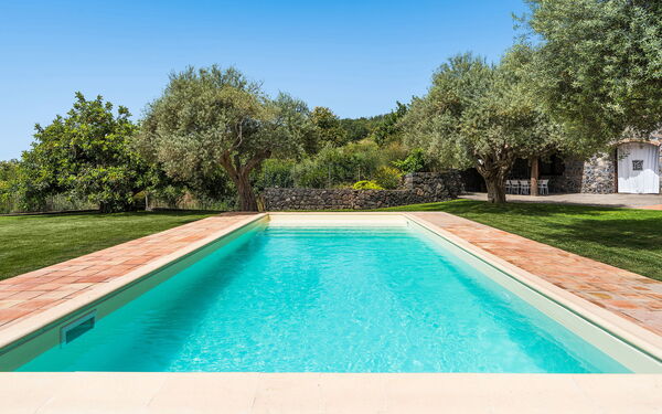 Villa Mila: Außen, Draussen, Garten, Schwimmbad